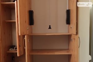 Продается 1-комнатная квартира 30.1 кв. м в Киеве