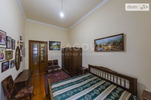 Продается 3-комнатная квартира 97.3 кв. м в Киеве
