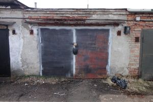 Продается бокс в гаражном комплексе под легковое авто на 20 кв. м