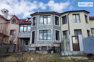 Продается дом на 2 этажа 306 кв. м с гаражом