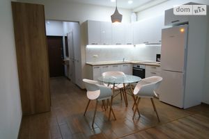 Сдается в аренду 1-комнатная квартира 38 кв. м в Киеве