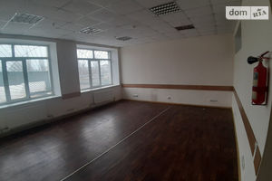 Сдается в аренду офис 225 кв. м в административном здании