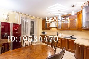 Сдается в аренду 4-комнатная квартира 120 кв. м в Виннице