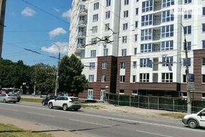 Продается нежилое помещение в жилом доме 130 кв. м в 10-этажном здании