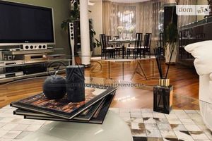 Сдается в аренду 3-комнатная квартира 136 кв. м в Киеве