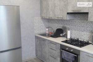 Сдается в аренду 1-комнатная квартира 40 кв. м в Луцке