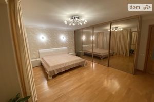 Сдается в аренду 3-комнатная квартира 133 кв. м в Запорожье