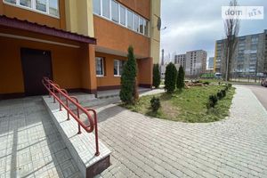 Продается 3-комнатная квартира 77 кв. м в Житомире