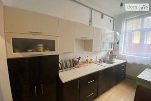 Сдается в аренду 2-комнатная квартира 55 кв. м в Черновцах