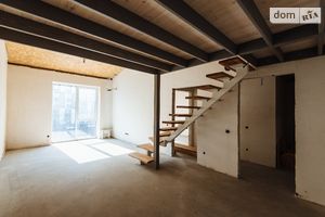 Продається 1-кімнатна квартира 52 кв. м у Рівному