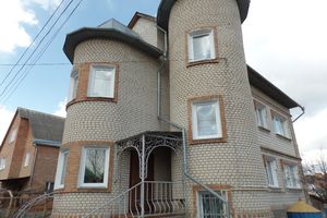 Продается дом на 2 этажа 270 кв. м с мебелью