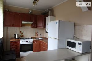 Продается 3-комнатная квартира 53 кв. м в Ужгороде