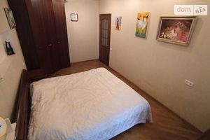 Продается 1-комнатная квартира 111 кв. м в Днепре