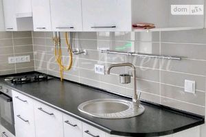 Сдается в аренду 1-комнатная квартира 45 кв. м в Ровно