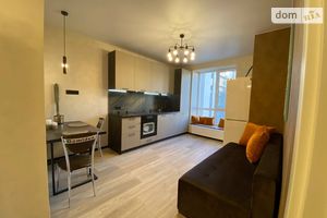 Продается 1-комнатная квартира 42 кв. м в Днепре