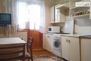 Продается 3-комнатная квартира 66 кв. м в Ровно
