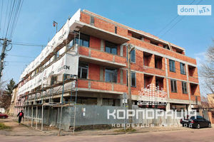 Продается 2-комнатная квартира 60.82 кв. м в Ужгороде