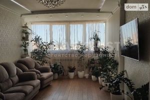 Продается 3-комнатная квартира 109 кв. м в Киеве