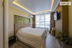 Продается 2-комнатная квартира 64 кв. м в Киеве