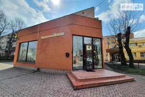 Продається приміщення вільного призначення 341 кв. м в 5-поверховій будівлі