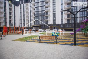 Продается 3-комнатная квартира 94.6 кв. м в Виннице