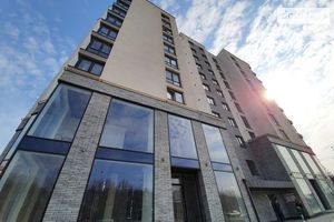 Продається 3-кімнатна квартира 82 кв. м у Хмельницькому