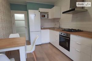 Сдается в аренду 2-комнатная квартира 52 кв. м в Днепре
