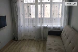 Сдается в аренду 1-комнатная квартира 36 кв. м в Черновцах