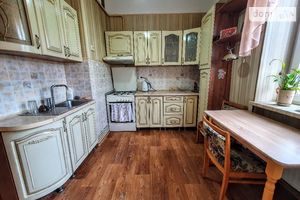 Сдается в аренду 2-комнатная квартира 72 кв. м в Черновцах