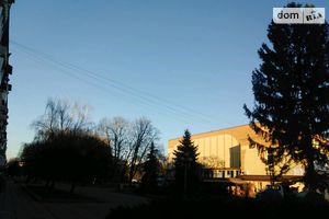 Сдается в аренду 1-комнатная квартира 36 кв. м в Ровно