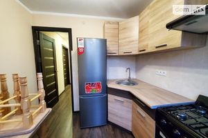 Сдается в аренду 2-комнатная квартира 47 кв. м в Черновцах