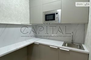 Продається офіс 70 кв. м в бізнес-центрі