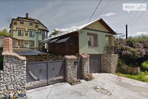 Продается дом на 3 этажа 272 кв. м с участком