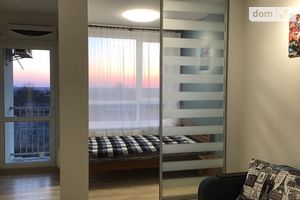 Продается 1-комнатная квартира 32.3 кв. м в Киеве