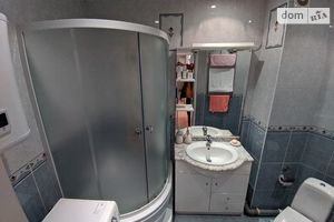 Продается 2-комнатная квартира 52 кв. м в Черкассах