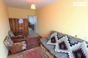 Сдается в аренду 3-комнатная квартира 59 кв. м в Черновцах