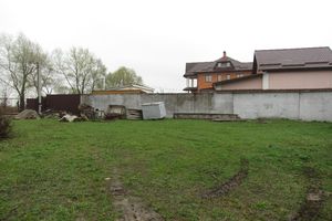 Продається земельна ділянка 10 соток у Київській області