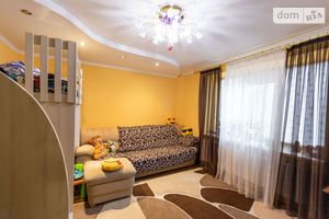 Продається 2-кімнатна квартира 66 кв. м у Тернополі