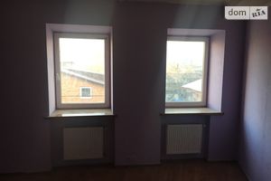 Здається в оренду офіс 300 кв. м в житловому фонді
