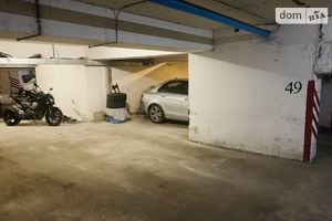 Продается подземный паркинг под легковое авто на 11.7 кв. м