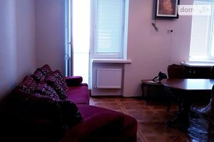 Продається 3-кімнатна квартира 85 кв. м у Іллінцях