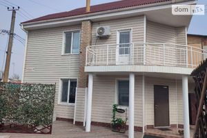 Продается дом на 2 этажа 100 кв. м с верандой