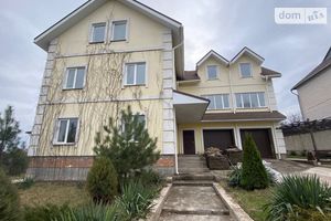 Продается дом на 3 этажа 360 кв. м с бассейном