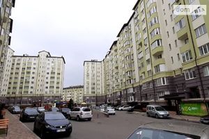 Продается 1-комнатная квартира 38 кв. м в Вышгороде