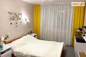 Продається 2-кімнатна квартира 45 кв. м у Дніпрі