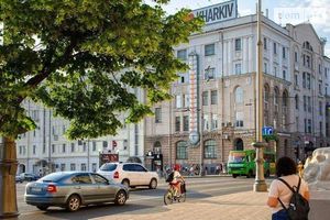 Здається в оренду офіс 225 кв. м в бізнес-центрі