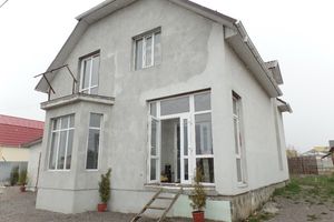 Продається будинок 2 поверховий 160 кв. м з садом