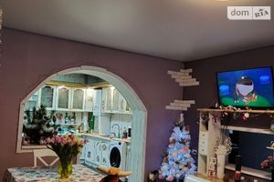 Продается дом на 2 этажа 209 кв. м с садом