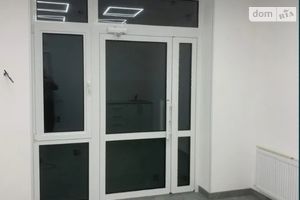 Сдается в аренду объект сферы услуг 90 кв. м в 24-этажном здании