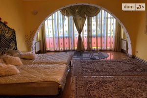 Сдается в аренду дом на 2 этажа 317 кв. м с участком